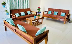 Tirupati Homestay- Pride Free Breakfast - Premium 3Bhk Ac - Flyover To Alipiri Gate - Wifi - Android Tv - Ragunatha Resorts - Easy Access To Visit All Temples